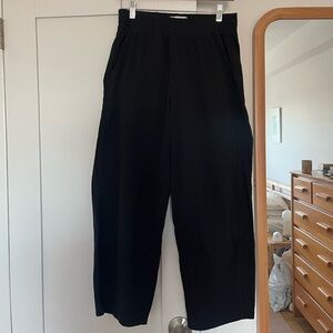 Everlane Off-Duty Barrel Pant